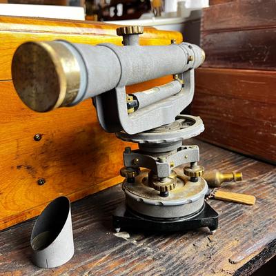 810 Vintage 1956 David White Surveyor Transit Level Model 8014 with Case
