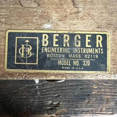 813 Vintage Berger Model 320 Surveyor Transit Level with Case