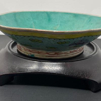 1800 Qing Dynasty era Chinese Bowl Dish