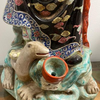 Vintage Chinese Famille rose Porcelain Figurine