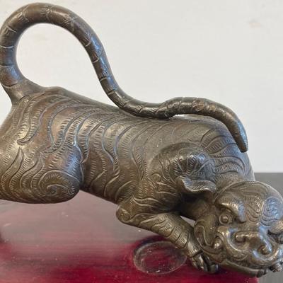 20th Century Japanese Bronze Tiger Figurine