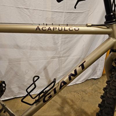 Pair of Giant Acapulco 26" Bicycles (B-JS)