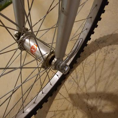 Pair of Giant Acapulco 26" Bicycles (B-JS)