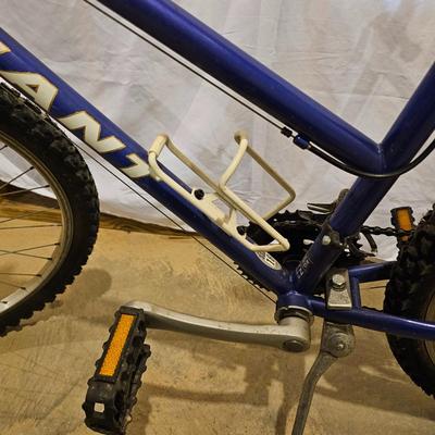 Pair of Giant Acapulco 26" Bicycles (B-JS)