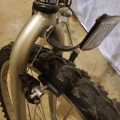 Pair of Giant Acapulco 26" Bicycles (B-JS)