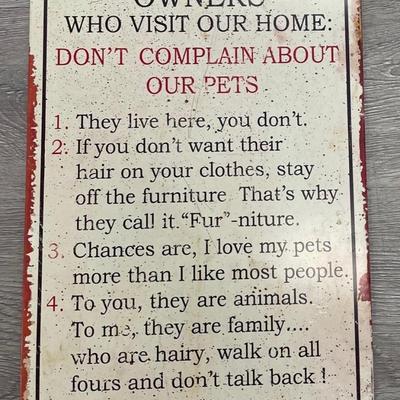 No Non-Pet Owners Advertisement Sign