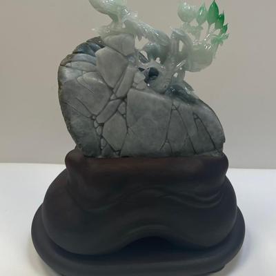 Jade figurine with certification/ on a stand/ Box
