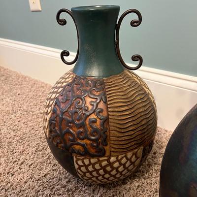Pair of Urn Shaped Ceramic Vases (B3-RG)