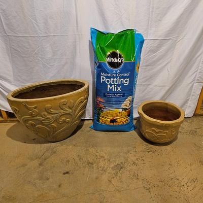 Large Ceramic Planters & Potting Mix (B-JS)
