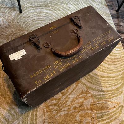 N825 WWII Life Boat Emergency Radio Case
