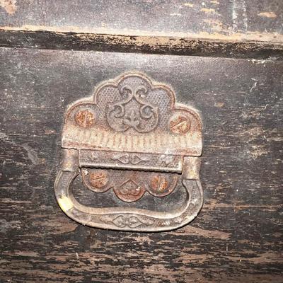 N826 Antique Chest with Organizers