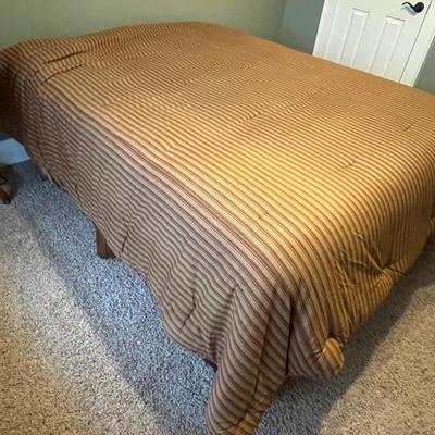 Queen Size Bed with Bedding Set & More (B2-RG)