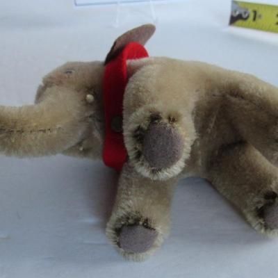 Old Small Steiff Elephant, Read Description