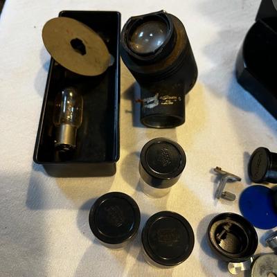 N827 Vintage Nippon Kogaku Tokyo 60899 Microscope with Case