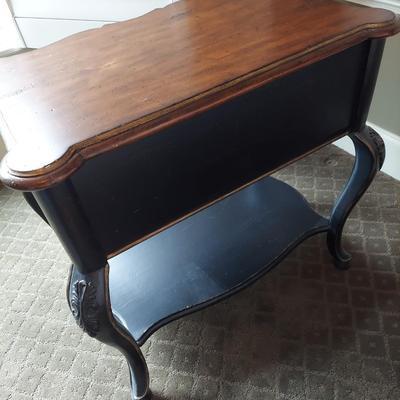 Drexel Heritage French Provincial Style Side Table (P-BBL)