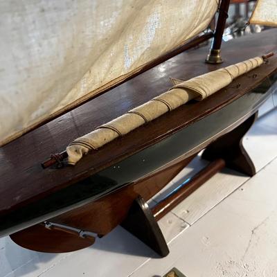 839 Antique Sail Boat Model