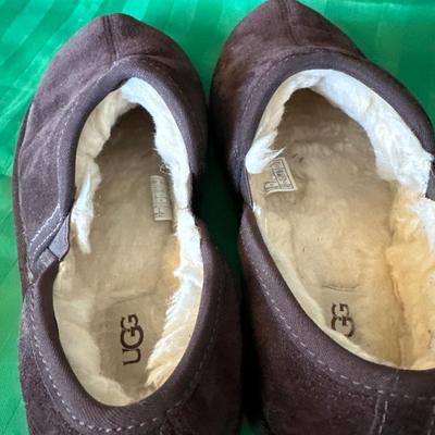 Menâ€™s Ugg Slippers