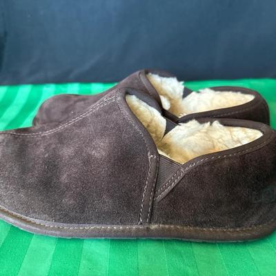 Menâ€™s Ugg Slippers