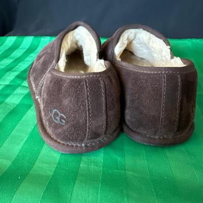 Menâ€™s Ugg Slippers