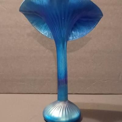 LUNDBERG Studios Art Glass JACK IN THE PULPIT Aurene Blue Iridescent Vase