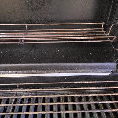 Weber Gas Grill & More (G-JS)