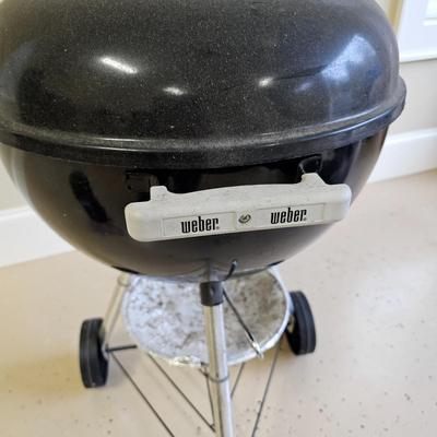 Weber Kettle Style Charcoal Grill (G-JS)