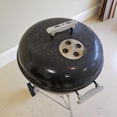 Weber Kettle Style Charcoal Grill (G-JS)