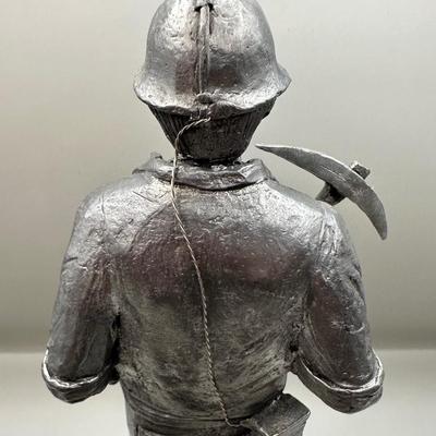 1983 Michael Ricker pewter miner sculpture #1006 / 1600
