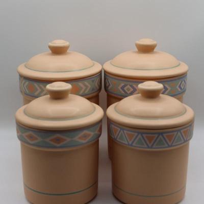 Vintage Treasure Craft Set of (4) Cannisters