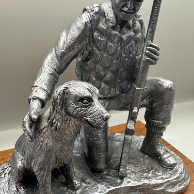 1985 Michael Ricker, Hunter & Dog Pewter statue # 891/1040