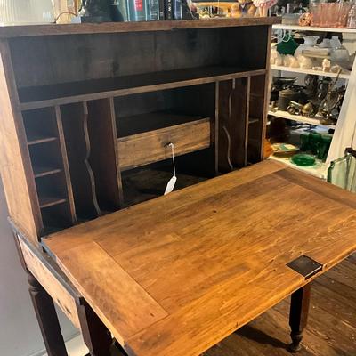 949 Antique Southern Plantation Desk