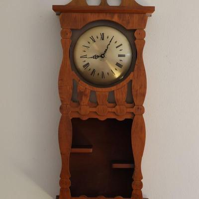 Vintage SESSIONS UNITED Electric Wall Clock (See Description)