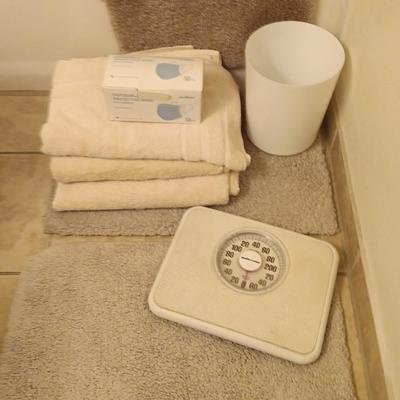 Bath towels - Bath rugs - Scale - trashcan - face masks and more