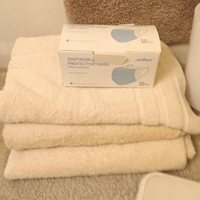 Bath towels - Bath rugs - Scale - trashcan - face masks and more
