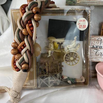 Vintage note pads, decor signs, tea pots