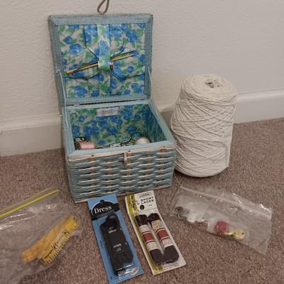 Dritz sewing basket with Sewing contents - thread - thimbles - scissors and more