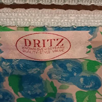 Dritz sewing basket with Sewing contents - thread - thimbles - scissors and more