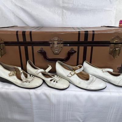 Vintage Metal suitcase with Hats and bags