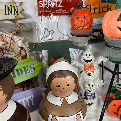 Halloween and Thanksgiving decor