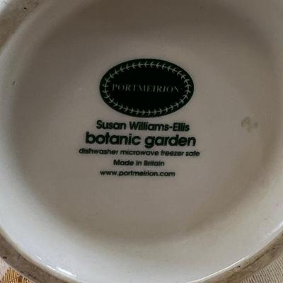 Collectible crock with lid, Vintage cups