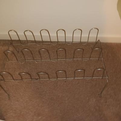 Closet organization - Clothes hangers - Shoe holder - and more