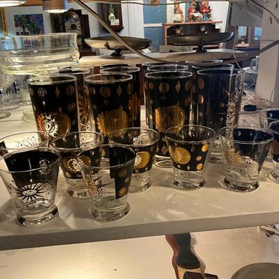 969 Vintage 38pc Set of Mid Century Modern Fred Press Drinking Glass Set
