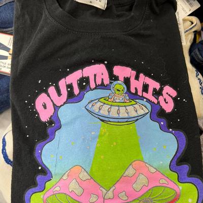 large size clothing, Jeans, T shirts, Peanuts