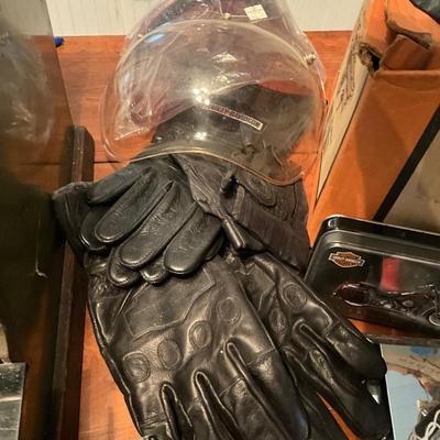 978 Large Harley Davidson Lot