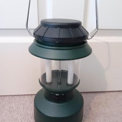 Coleman rechargeable 110 or 12 volt lantern twin tube fluorescent