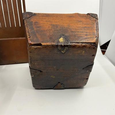 980 Primitive Wooden Box with Vintage Cranberry Scoop