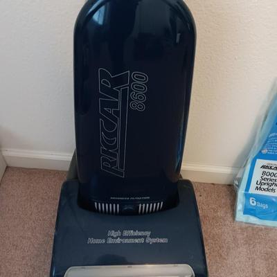 Ricar Model 8600 Vacuum cleaner with extras