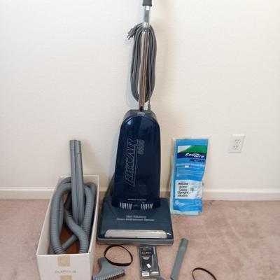 Ricar Model 8600 Vacuum cleaner with extras