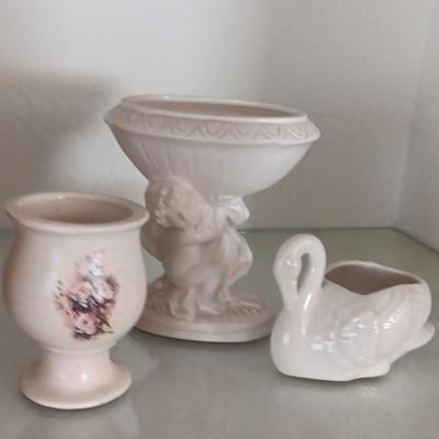 Inarco Cherub ceramic vase - dish with roses and a porcelain swan