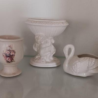 Inarco Cherub ceramic vase - dish with roses and a porcelain swan